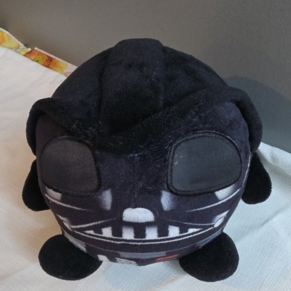 Star Wars Roxo Darth Vader Plush Glow Ball Black Collectible Toy